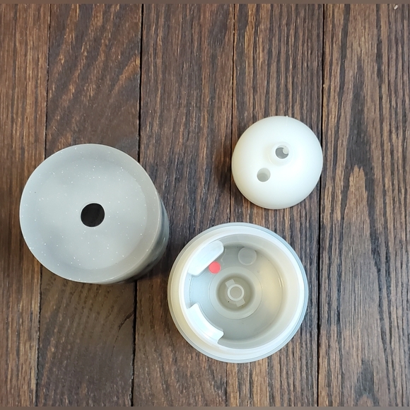 Young Living Viya Travel Diffuser - Picture 3 of 3